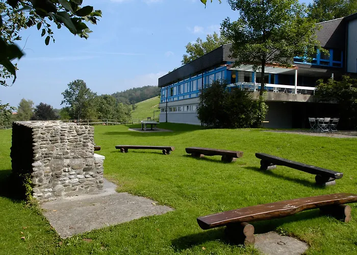 Youth * סנט גאלן